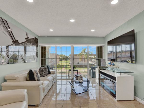 502 Davis Road, Unit 12, Palm Springs, FL 33461