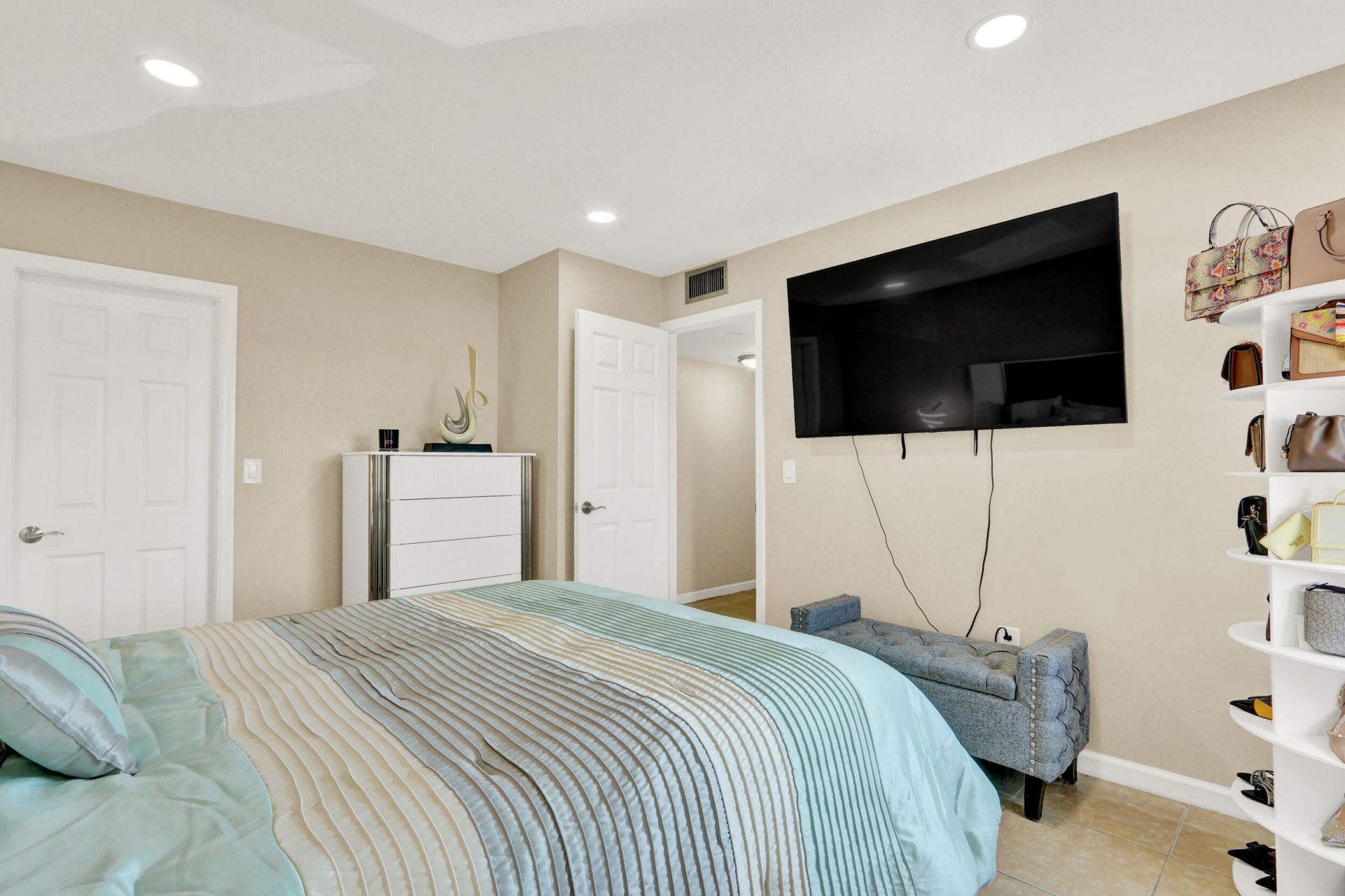 502 Davis Road, Unit 12, Palm Springs, FL 33461 Photo