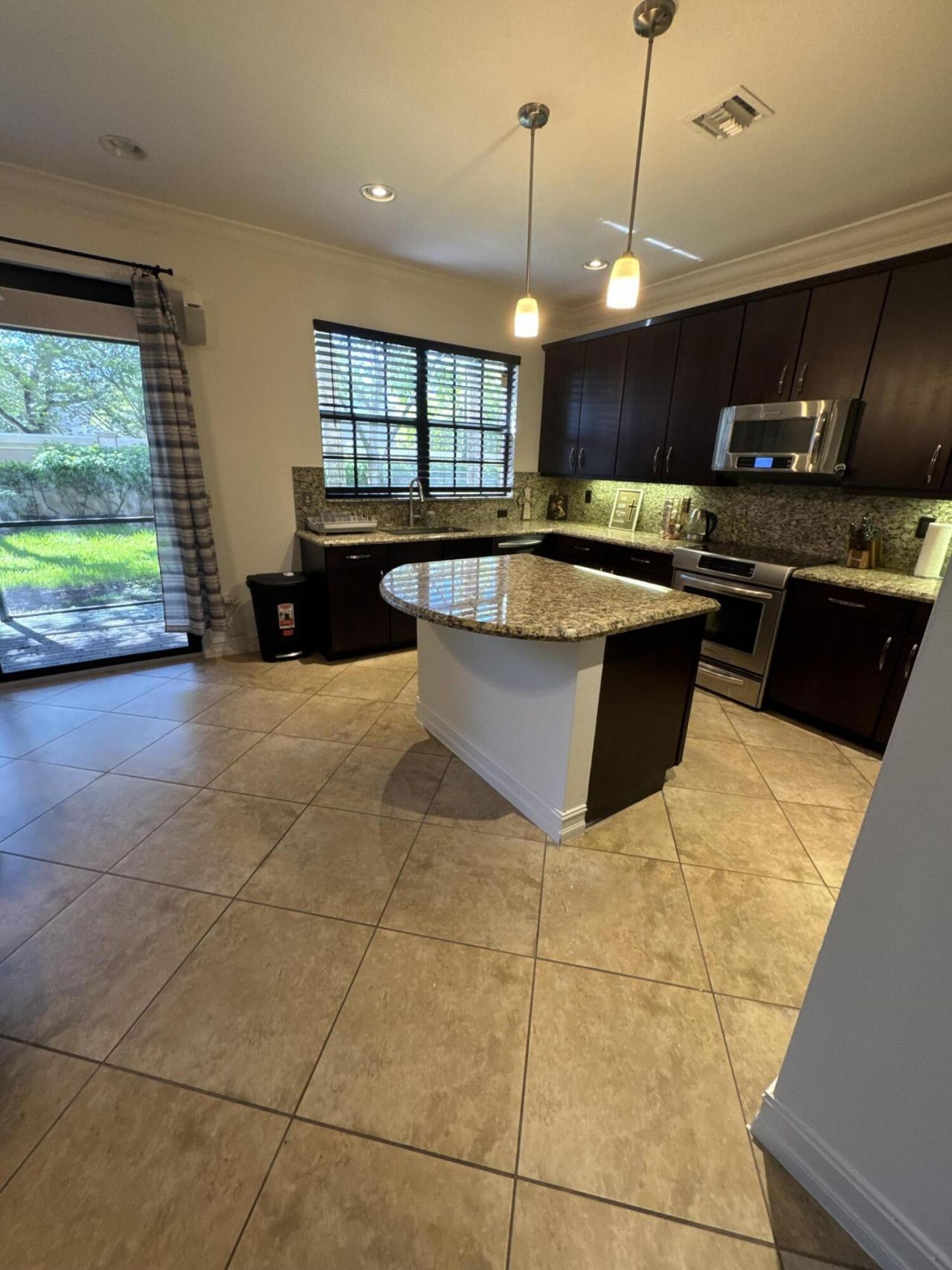 127 W Riverwalk Cir W W, Plantation, FL 33325 Photo