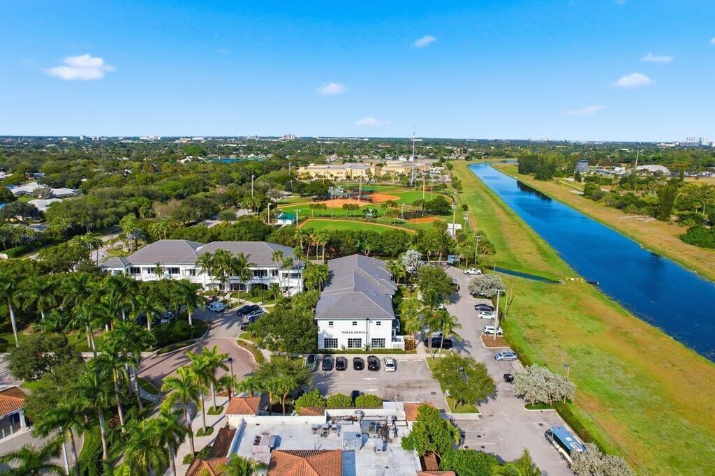 3307 Northlake Boulevard, Unit 107, Palm Beach Gardens, FL 33403 Photo