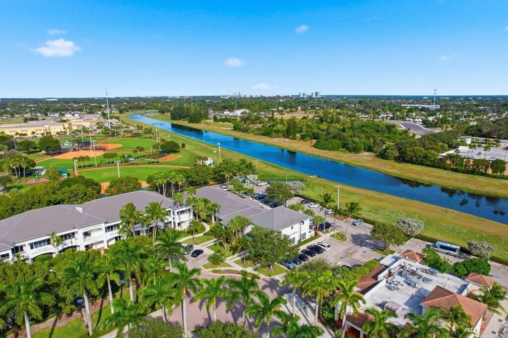 3307 Northlake Boulevard, Unit 107, Palm Beach Gardens, FL 33403 Photo