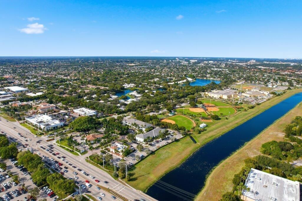 3307 Northlake Boulevard, Unit 107, Palm Beach Gardens, FL 33403 Photo