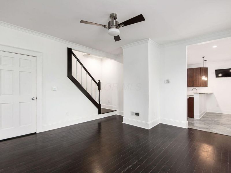 106 E Gates Street, Columbus, OH 43206 Photo 4