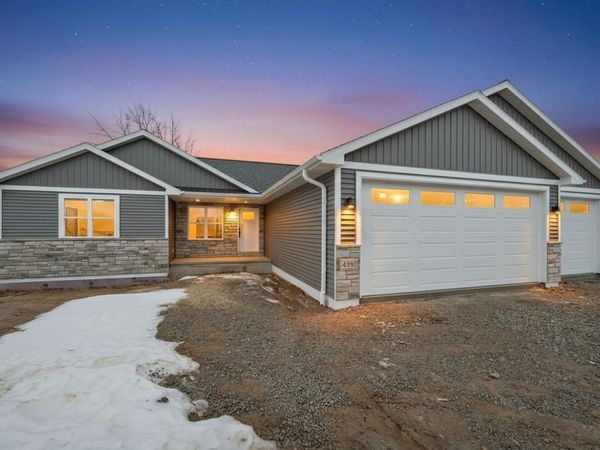 4981 WATER MINT COURT, Green Bay, WI 54313