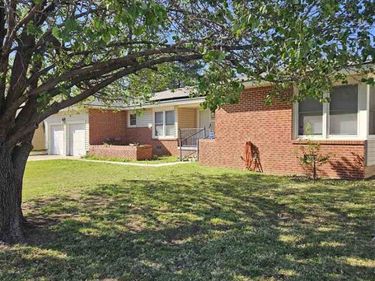 3407 NW Kinyon, Lawton, OK 73505