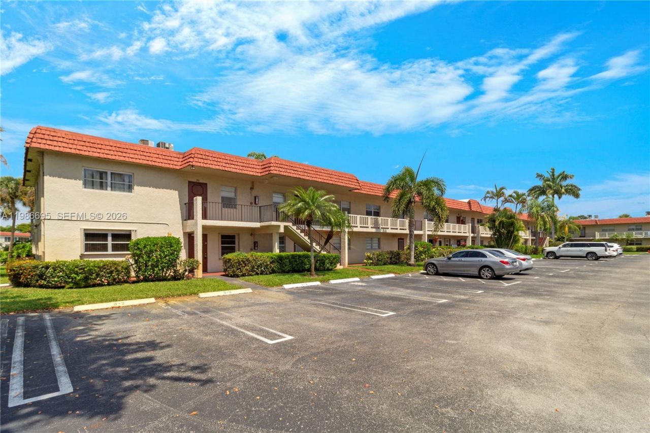 3 Abbey Ln , Unit 101, Delray Beach, FL 33446 Photo