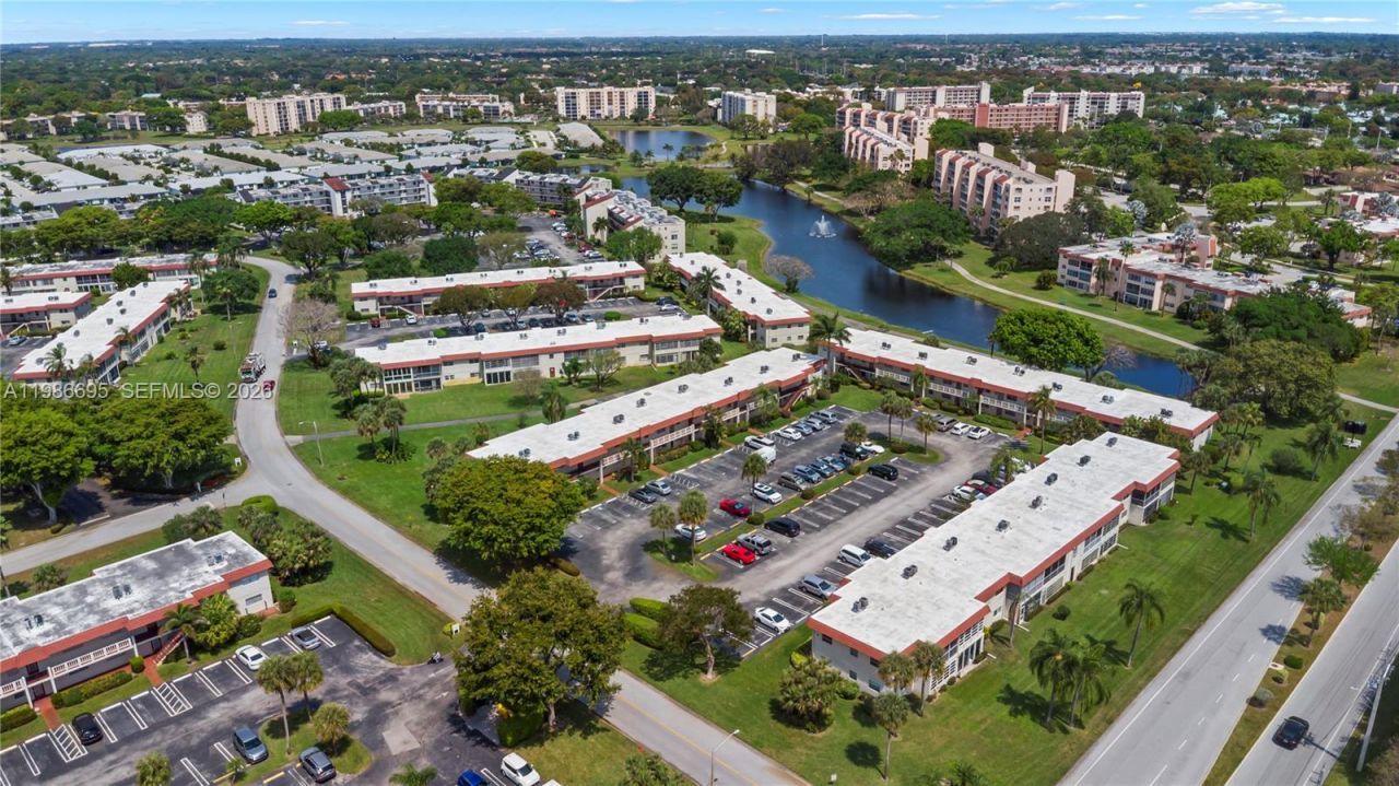 3 Abbey Ln , Unit 101, Delray Beach, FL 33446 Photo