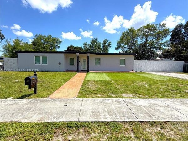 15825 E Bunche Park Dr , Miami Gardens, FL 33054