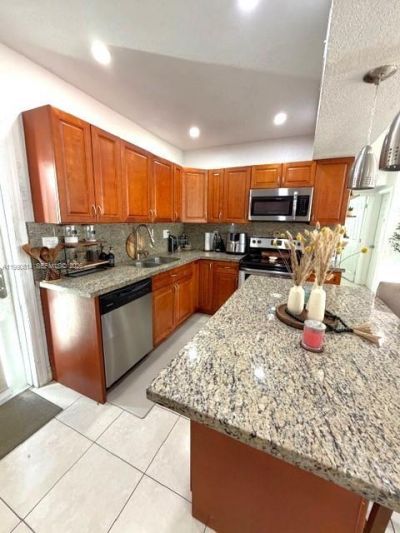 15825 E Bunche Park Dr , Miami Gardens, FL 33054 Photo