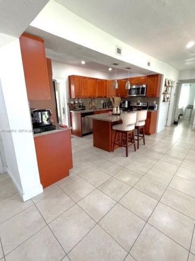 15825 E Bunche Park Dr , Miami Gardens, FL 33054 Photo