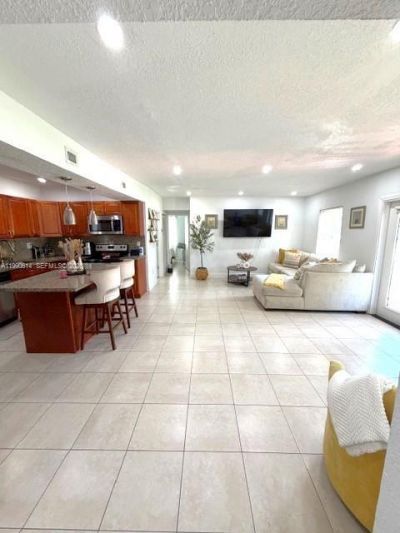 15825 E Bunche Park Dr , Miami Gardens, FL 33054 Photo