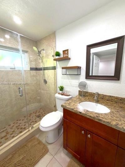 15825 E Bunche Park Dr , Miami Gardens, FL 33054 Photo