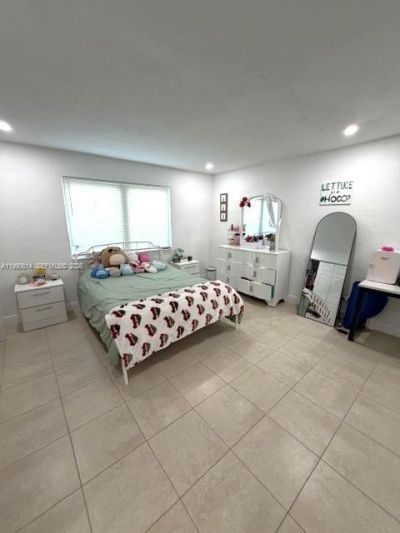 15825 E Bunche Park Dr , Miami Gardens, FL 33054 Photo