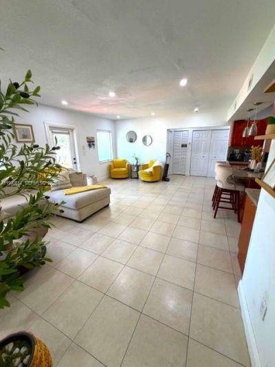 15825 E Bunche Park Dr , Miami Gardens, FL 33054 Photo