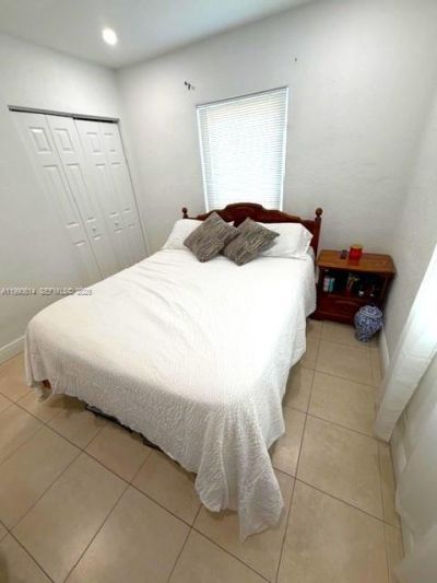 15825 E Bunche Park Dr , Miami Gardens, FL 33054 Photo