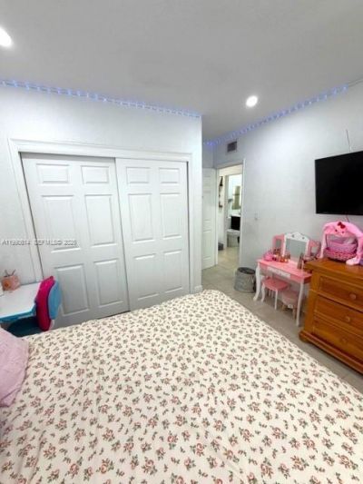 15825 E Bunche Park Dr , Miami Gardens, FL 33054 Photo