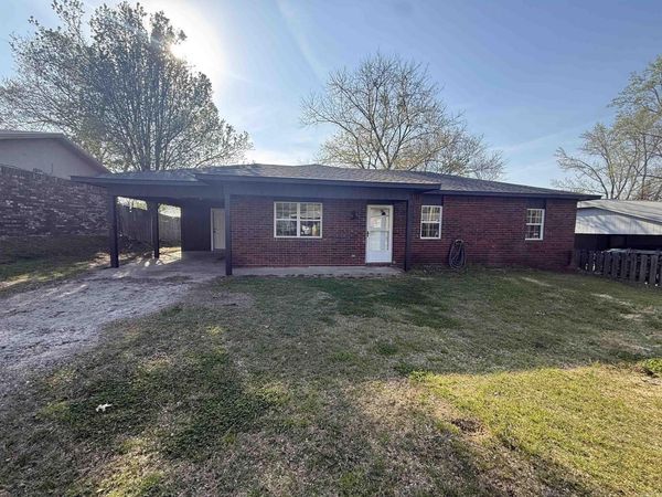 214 S 30Th St, Ozark, AR 72949
