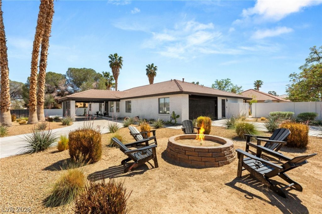 2840 Duneville Street, Las Vegas, NV 89146 Main Photo