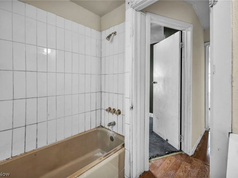 7909 Goodman Avenue, Cleveland, OH 44105 Photo 26