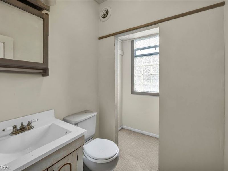 7909 Goodman Avenue, Cleveland, OH 44105 Photo 39