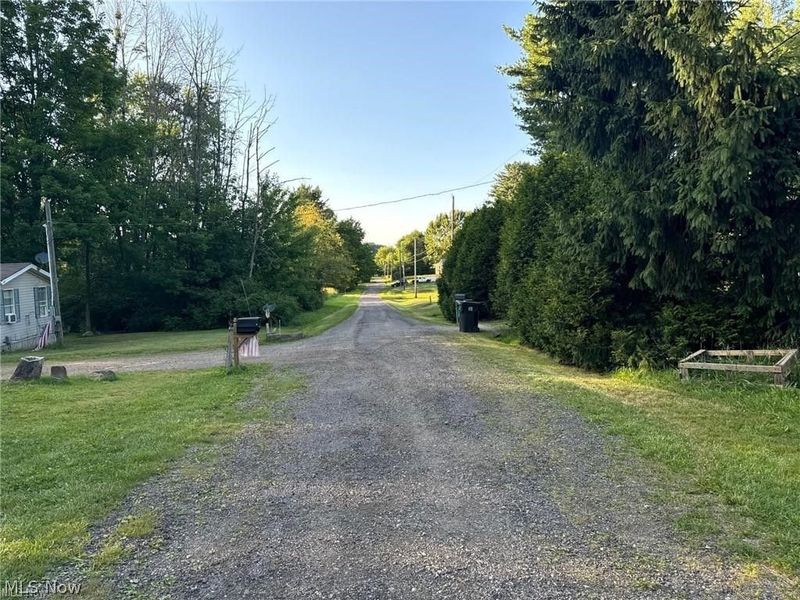 7425 Lisa Lane, Lisbon, OH 44432 Photo 3