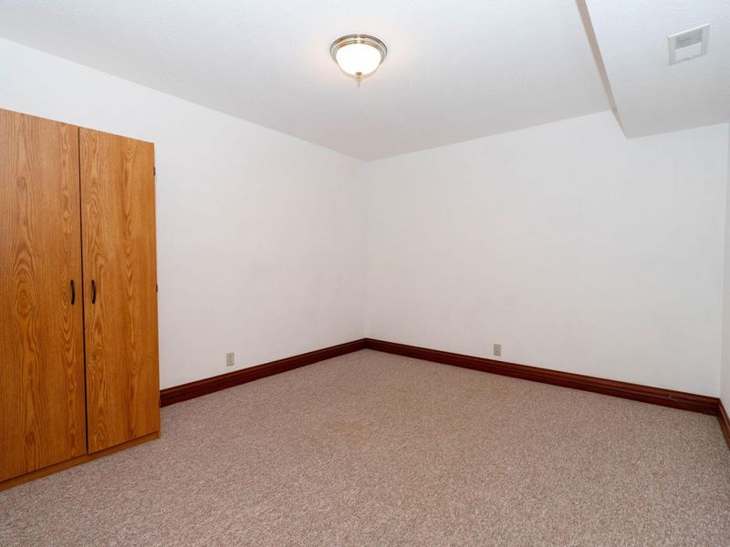 2442 Greystone Lane, Springfield, OH 45503 Photo 46