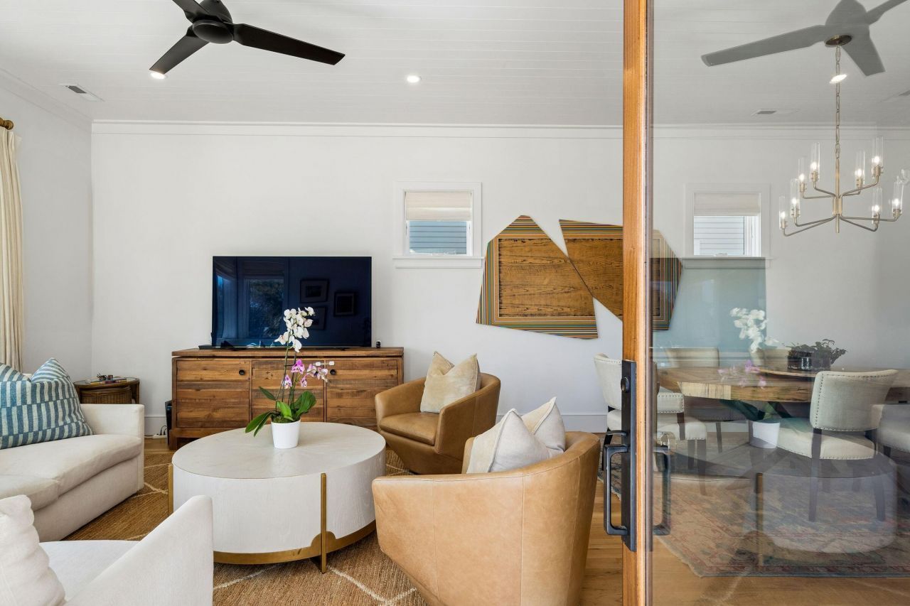 772 Gate Post Drive Photo 15