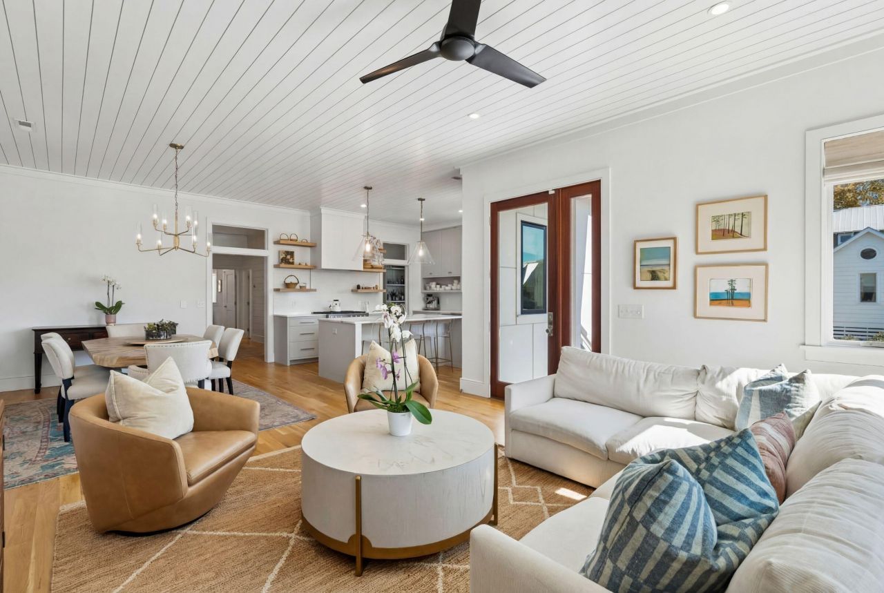 772 Gate Post Drive Photo 16