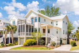 772 Gate Post Drive photo 4