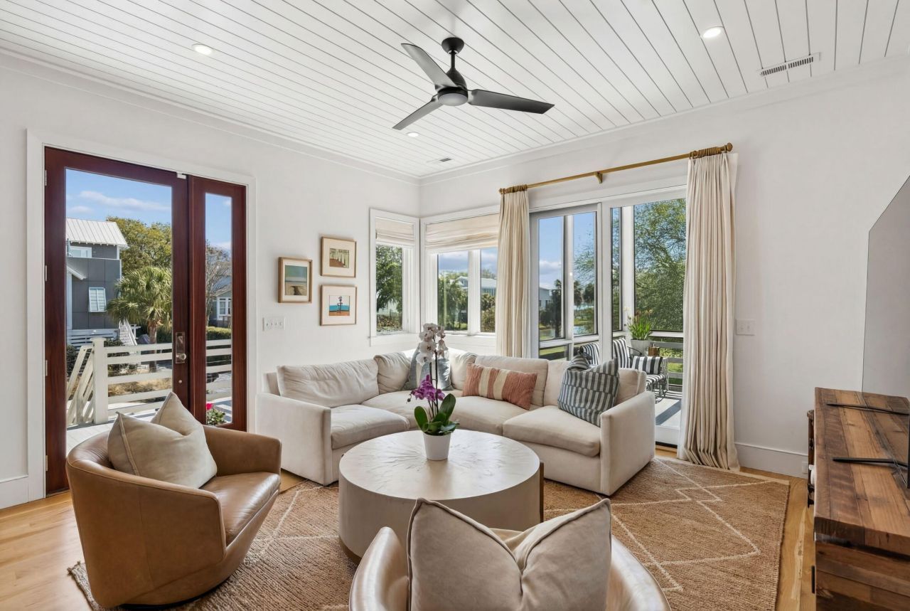 772 Gate Post Drive Photo 31