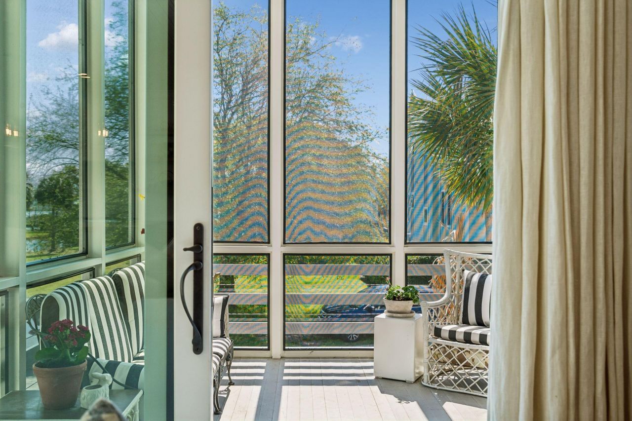 772 Gate Post Drive Photo 32