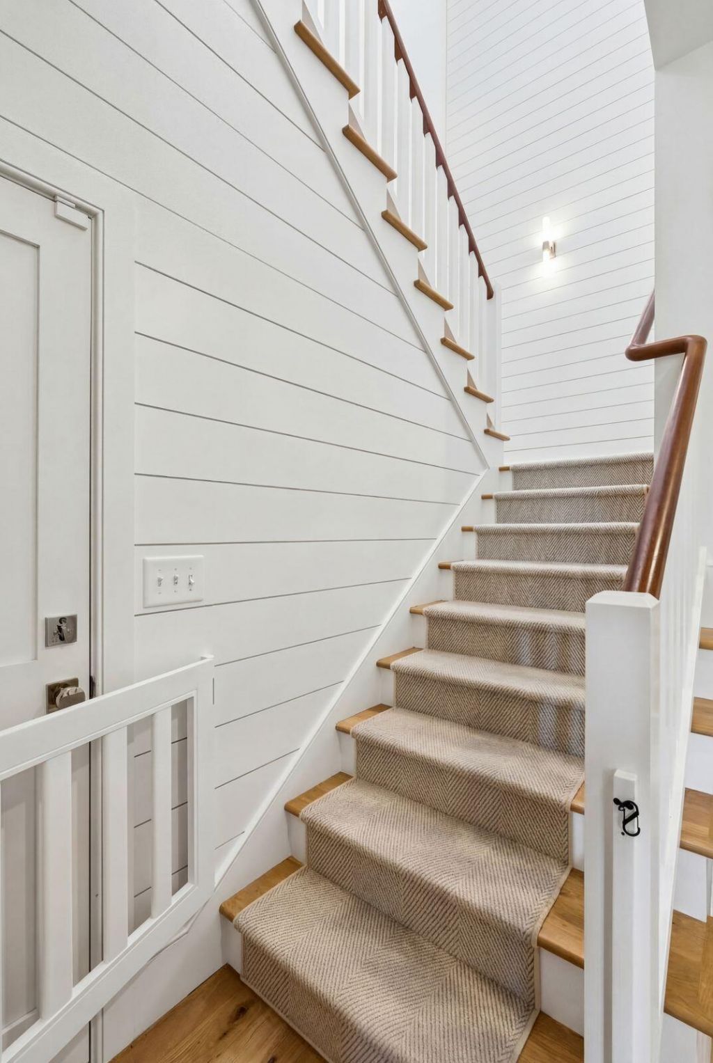 772 Gate Post Drive Photo 38