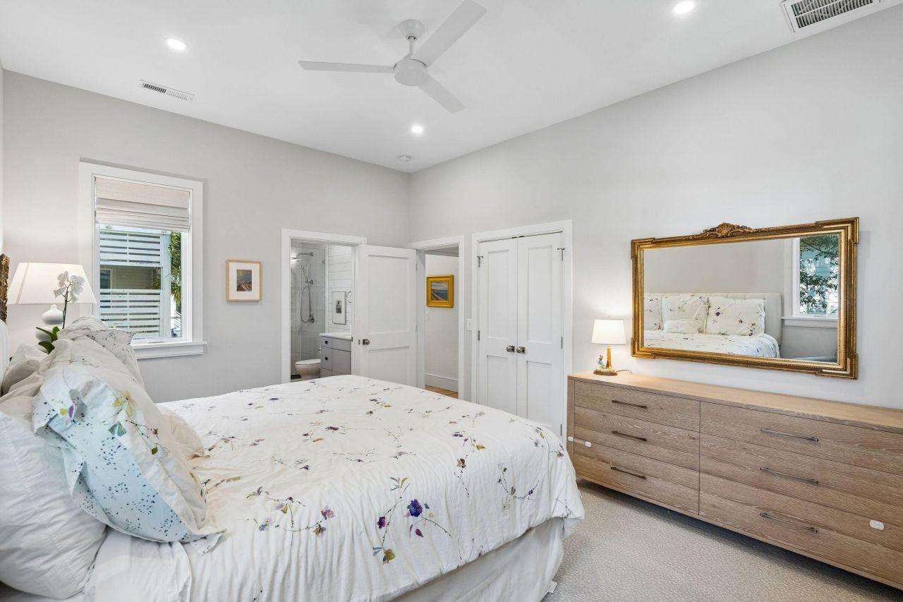 772 Gate Post Drive Photo 43