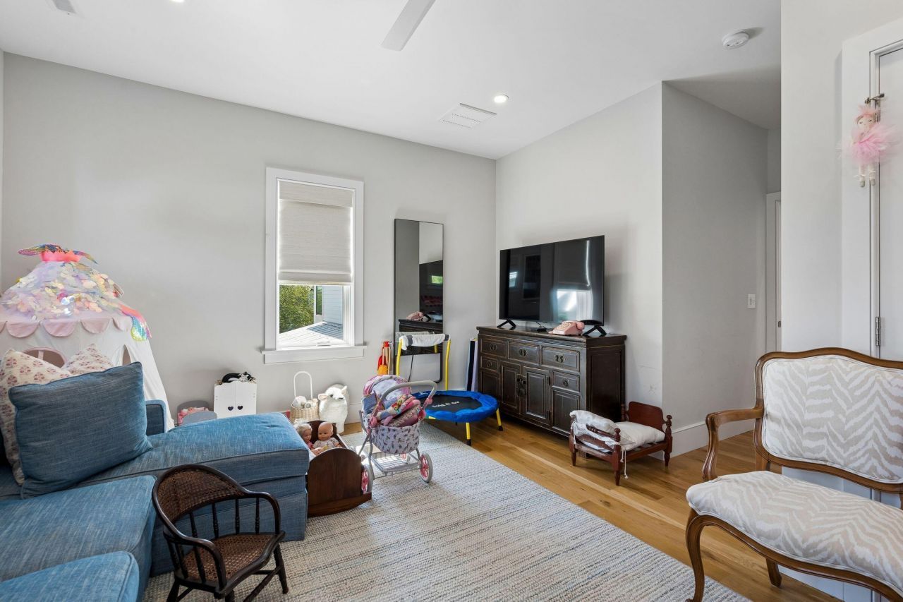 772 Gate Post Drive Photo 65