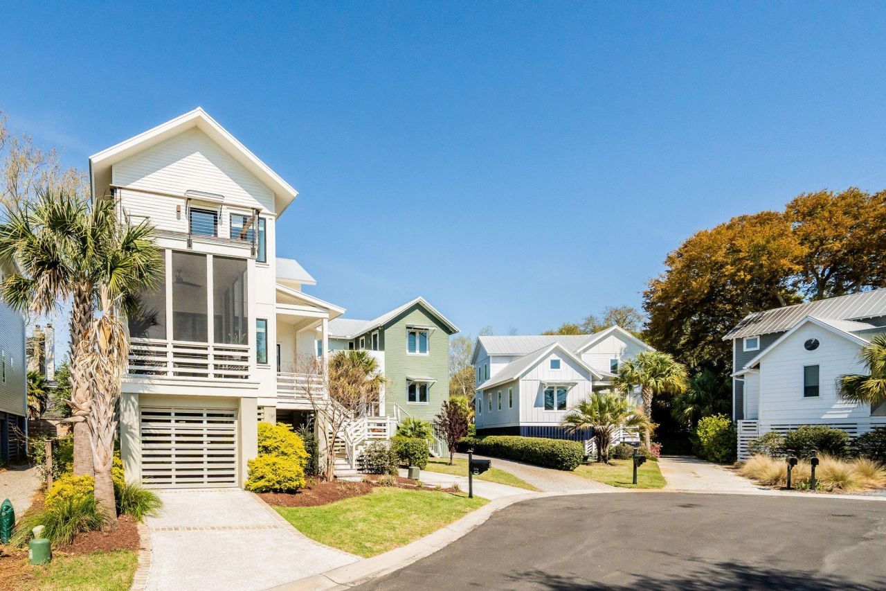 772 Gate Post Drive Photo 7