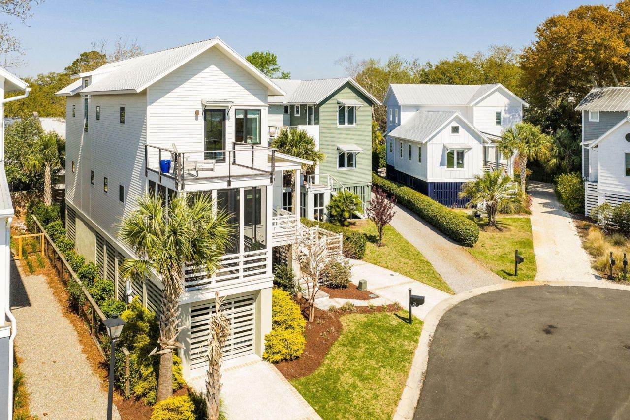 772 Gate Post Drive Photo 75