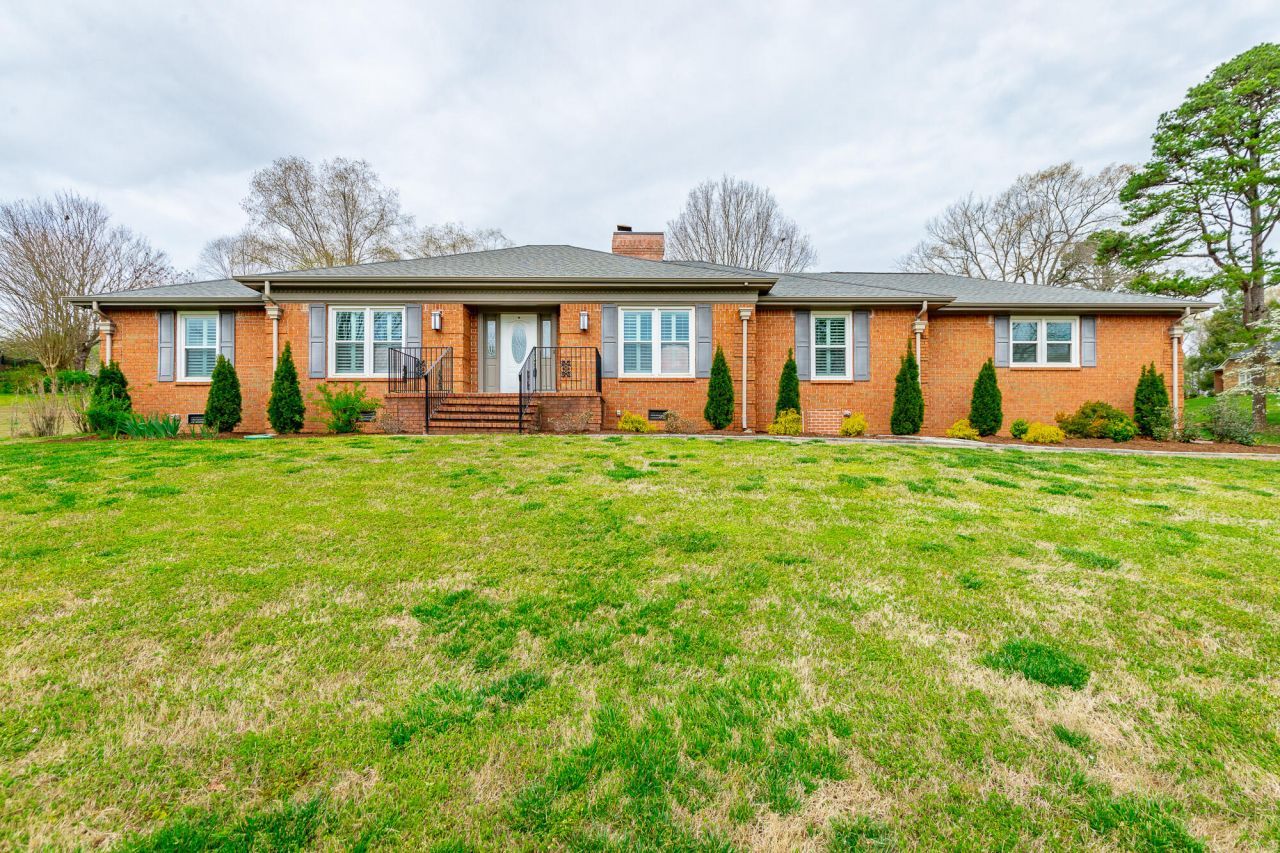 5423 Mill Stone Drive Ooltewah, TN 37363