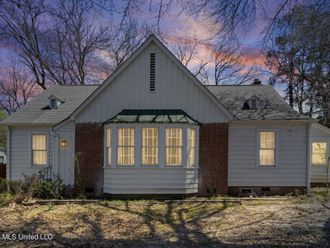 155 N Randolph Street Holly Springs, MS 38635
