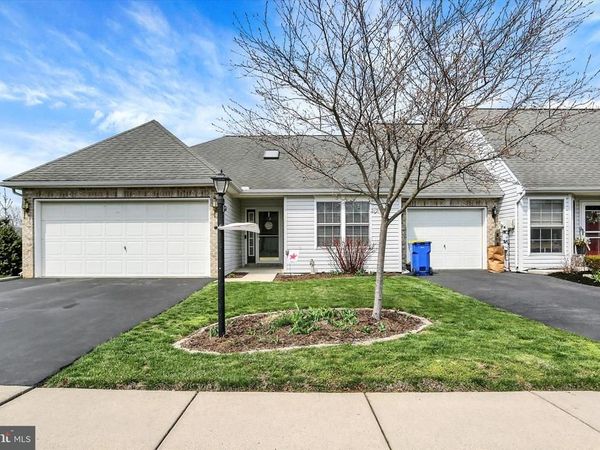 13 RIDGEWAY DRIVE, MECHANICSBURG, PA 17050
