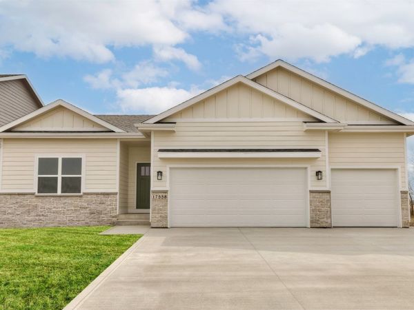 17558 Brookview Drive, Grimes, IA 50111