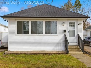142 Avondale Avenue, Summit Twp, MI 49203