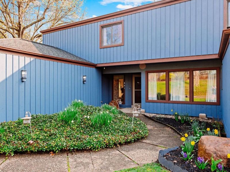 301 Wanoka Woods Drive, Terrace Park, OH 45174 Photo 3