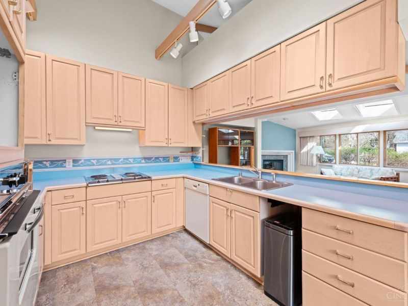 301 Wanoka Woods Drive, Terrace Park, OH 45174 Photo 32