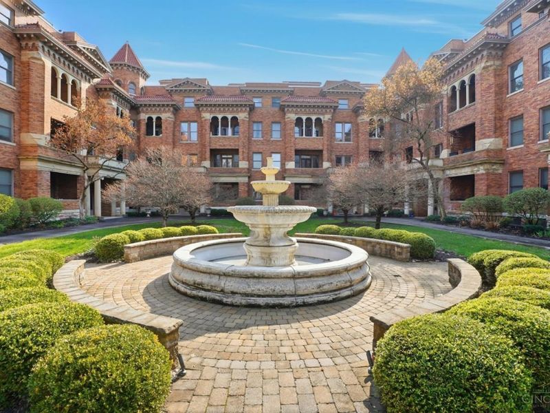 2356 Park Avenue, Unit 22, Cincinnati, OH 45206 Photo 4