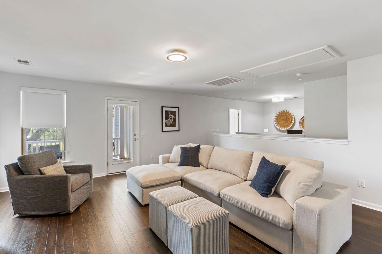 1981 Shadetree Boulevard Photo 18