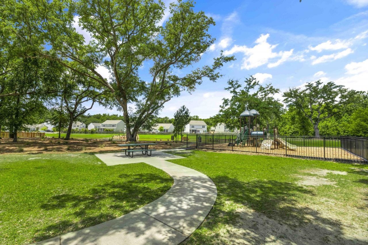 1981 Shadetree Boulevard Photo 32