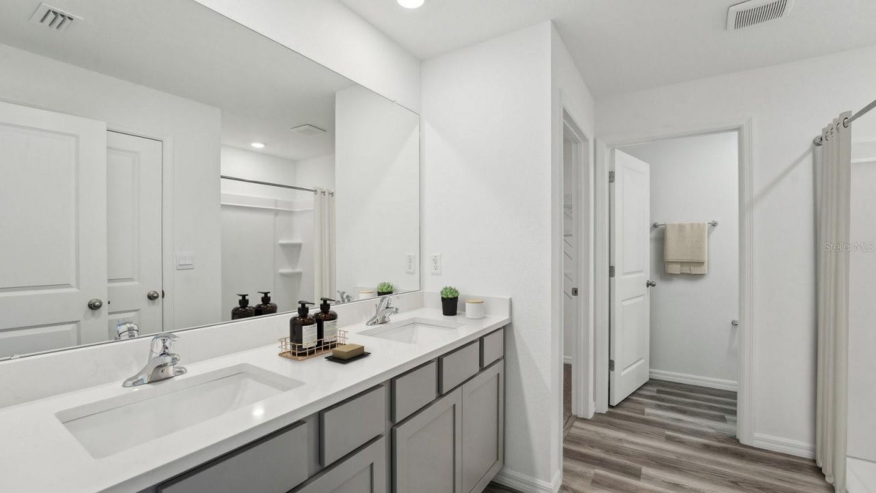 15027 Crosshall Stream Drive, Wimauma, FL 33598 Photo