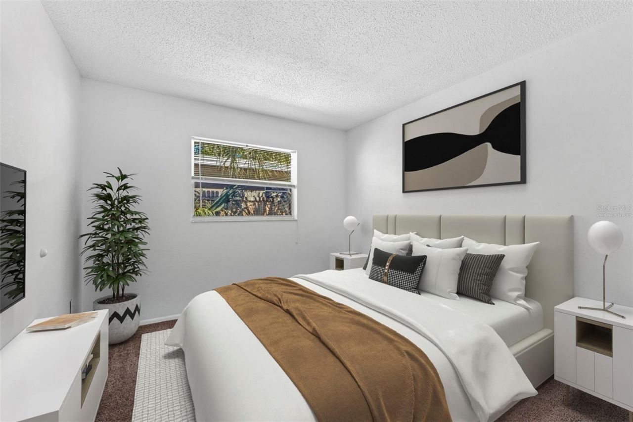 669 52nd Avenue S, Saint Petersburg, FL 33705 Photo