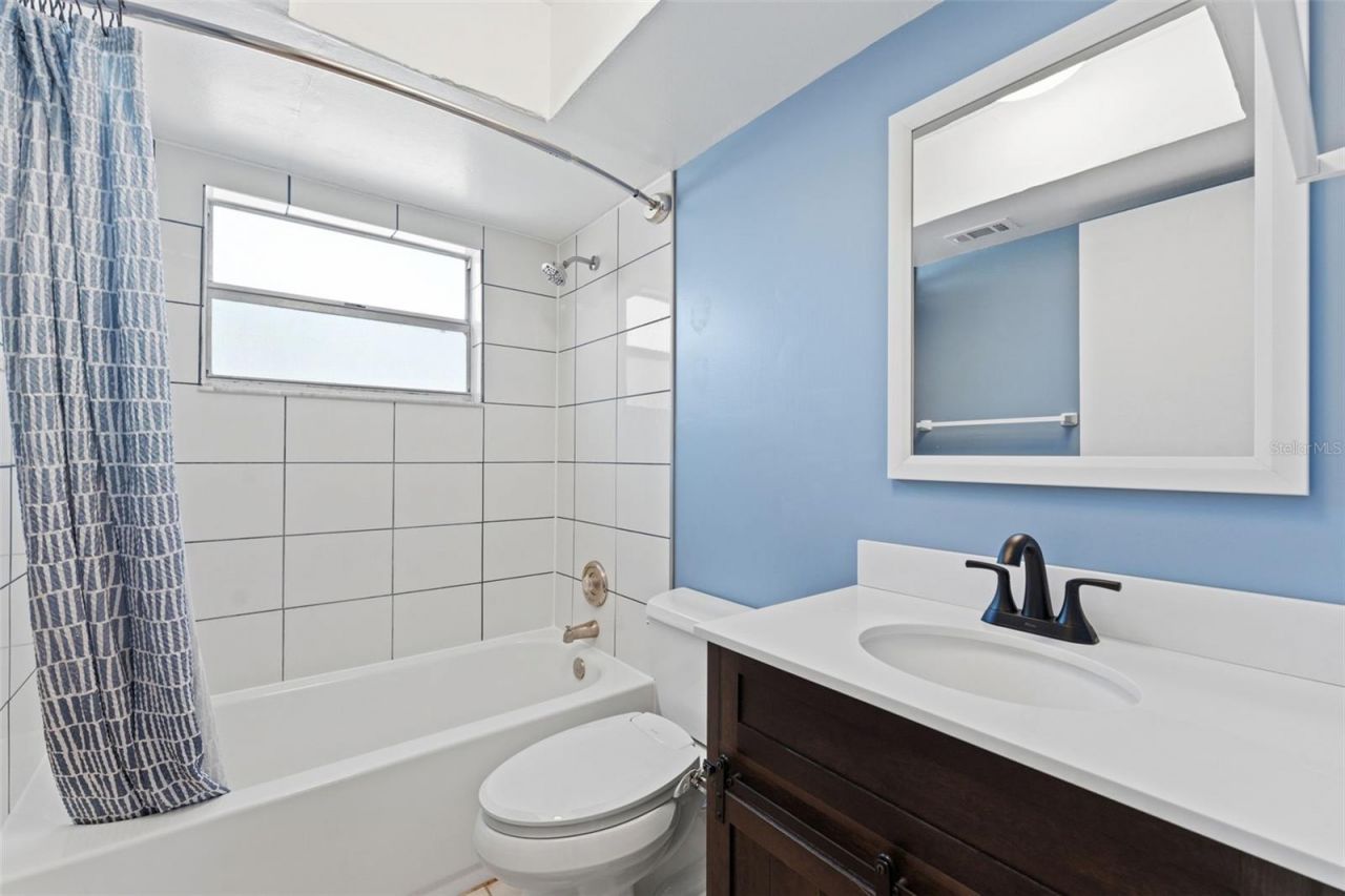 669 52nd Avenue S, Saint Petersburg, FL 33705 Photo