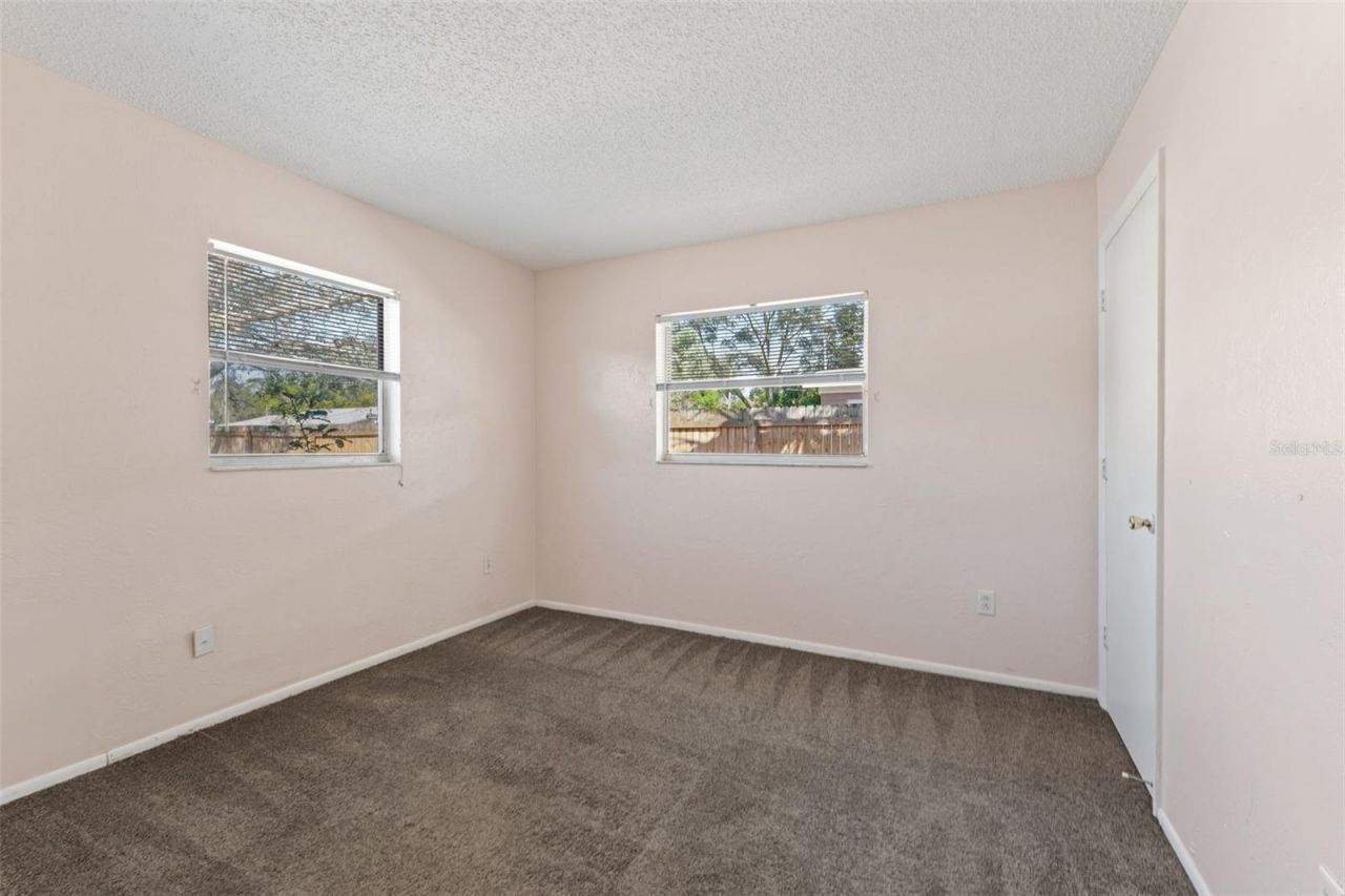 669 52nd Avenue S, Saint Petersburg, FL 33705 Photo